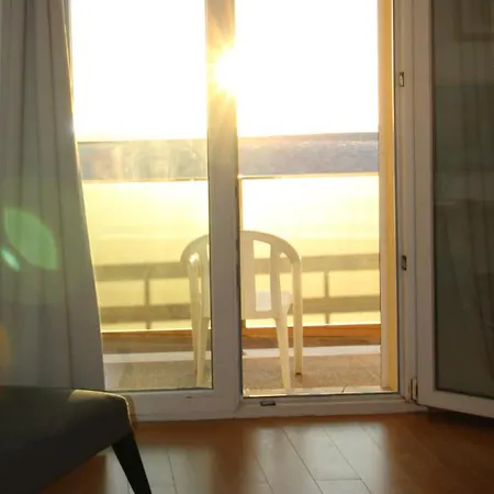 Daire Em Frente Ao Mar *